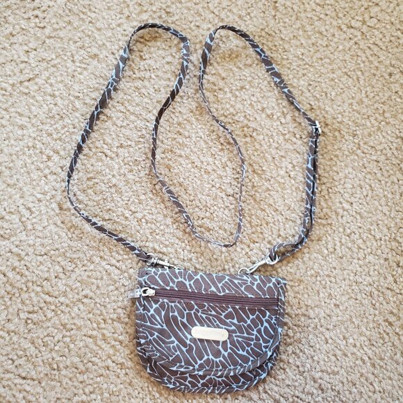 HIPPIE PURSE by Baggallini in NEW CONDITION. - Picture 4 of 5